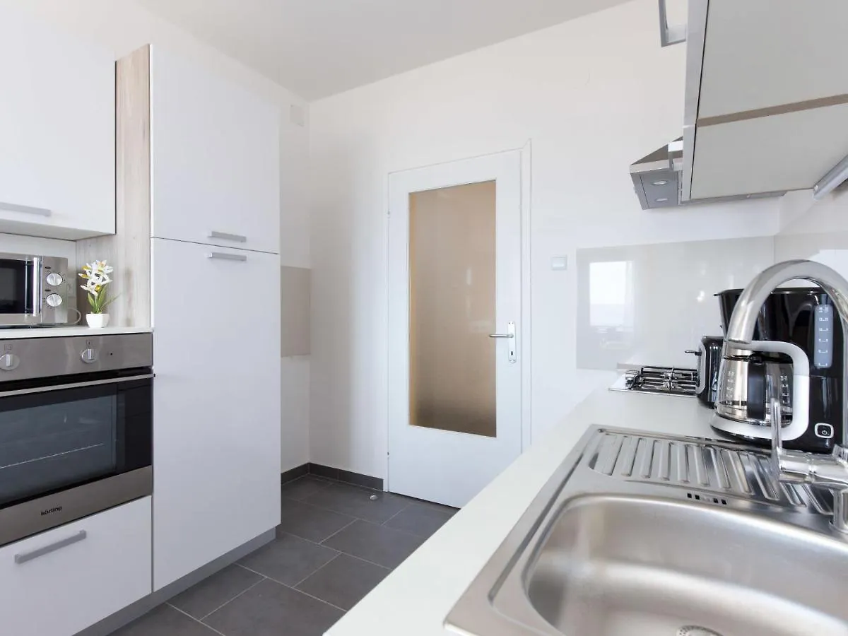 Apartment Luka - Nov106 By Interhome نوفي فينودولسكي كرواتيا