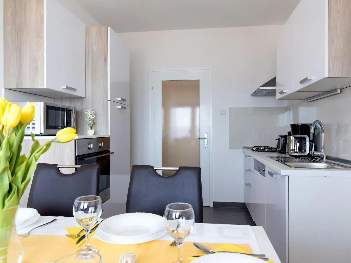 Apartment Luka - Nov106 By Interhome نوفي فينودولسكي